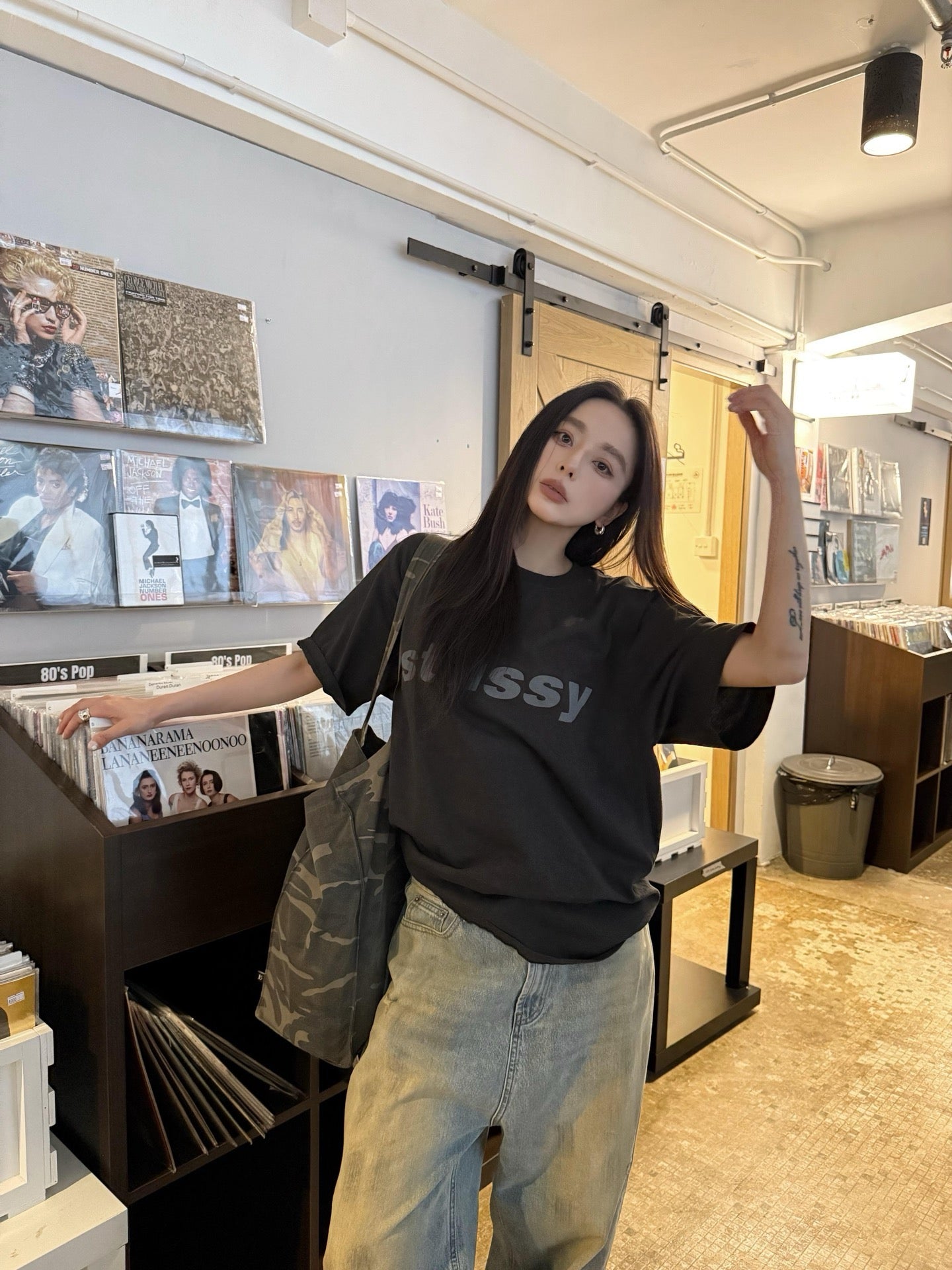 Stussy shark tee