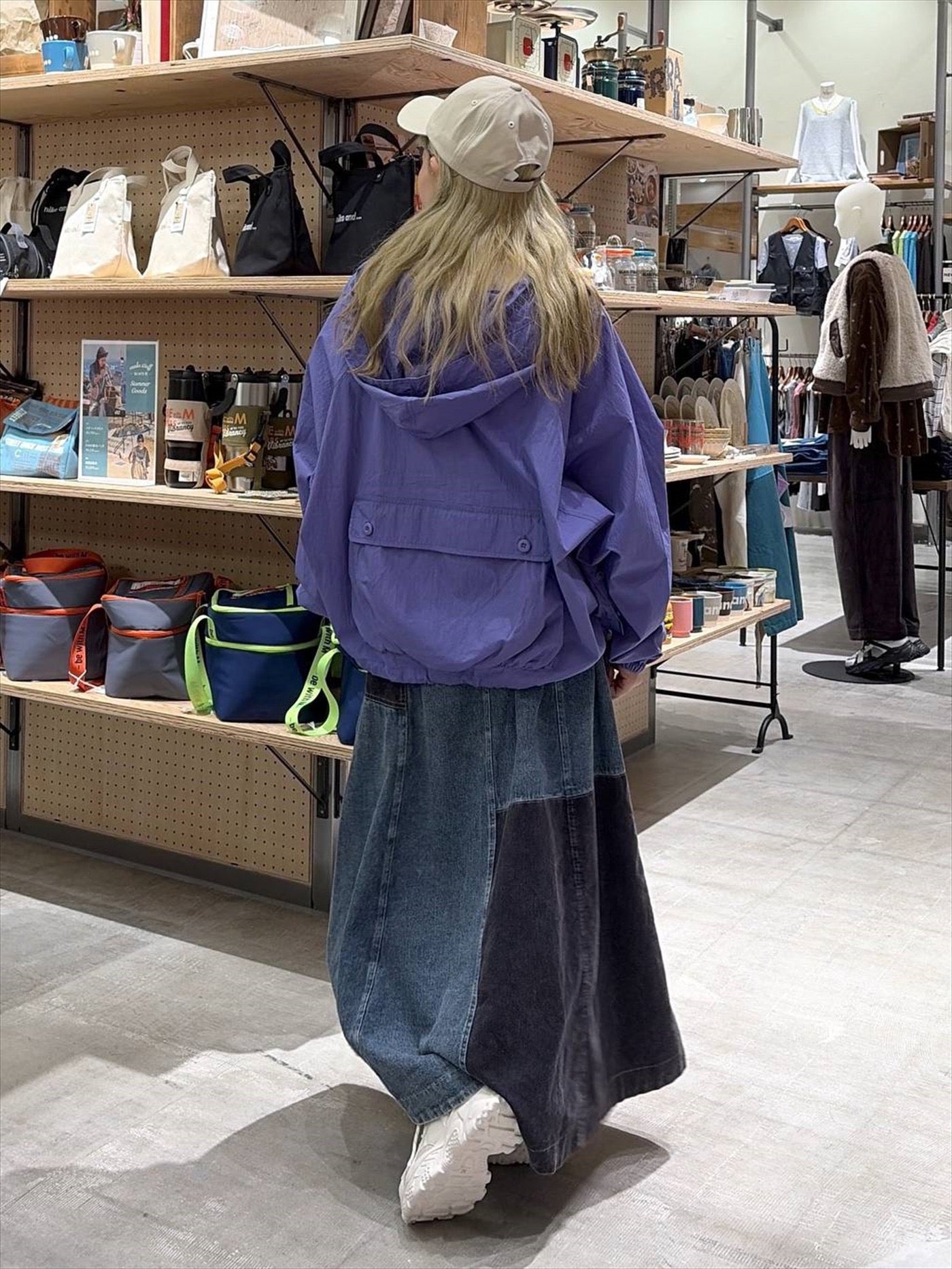 Niko and…有帽jacket