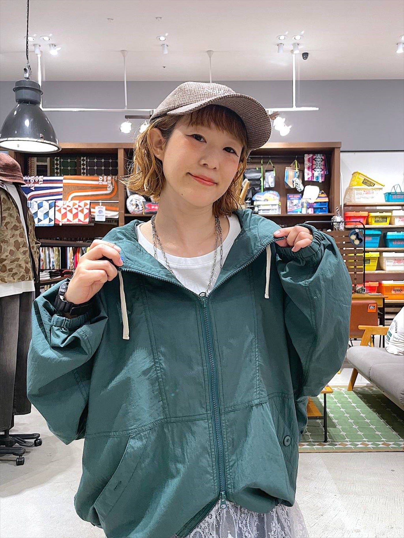 Niko and…有帽jacket