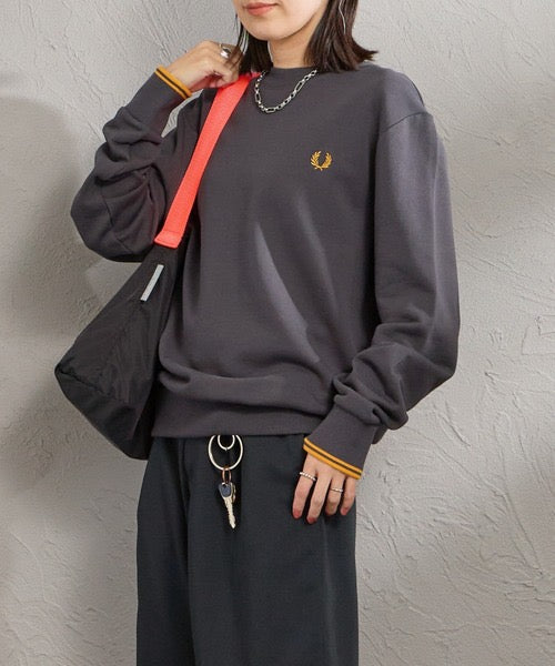 Fred perry 刺繡衛衣