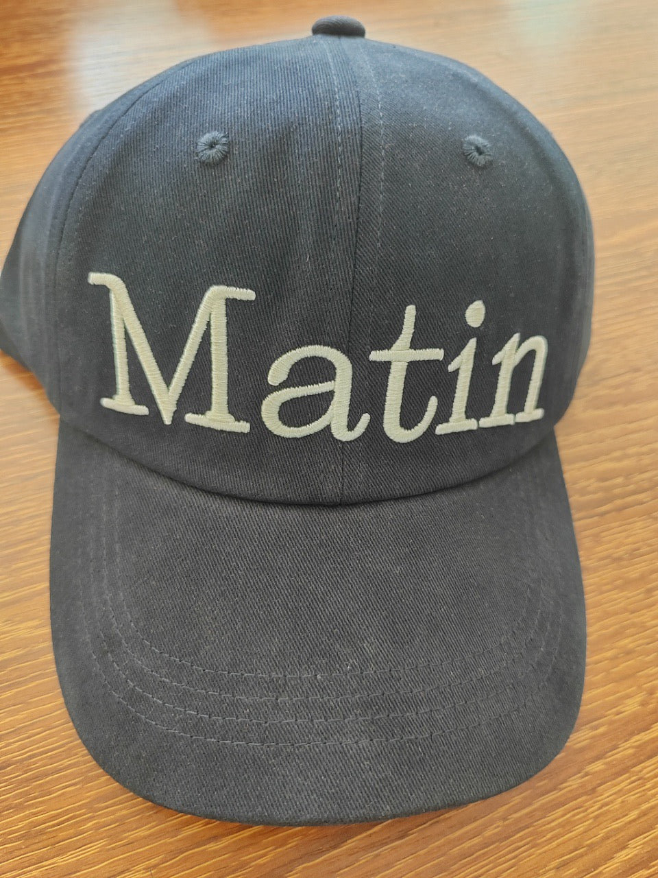 Matin Kim logo帽