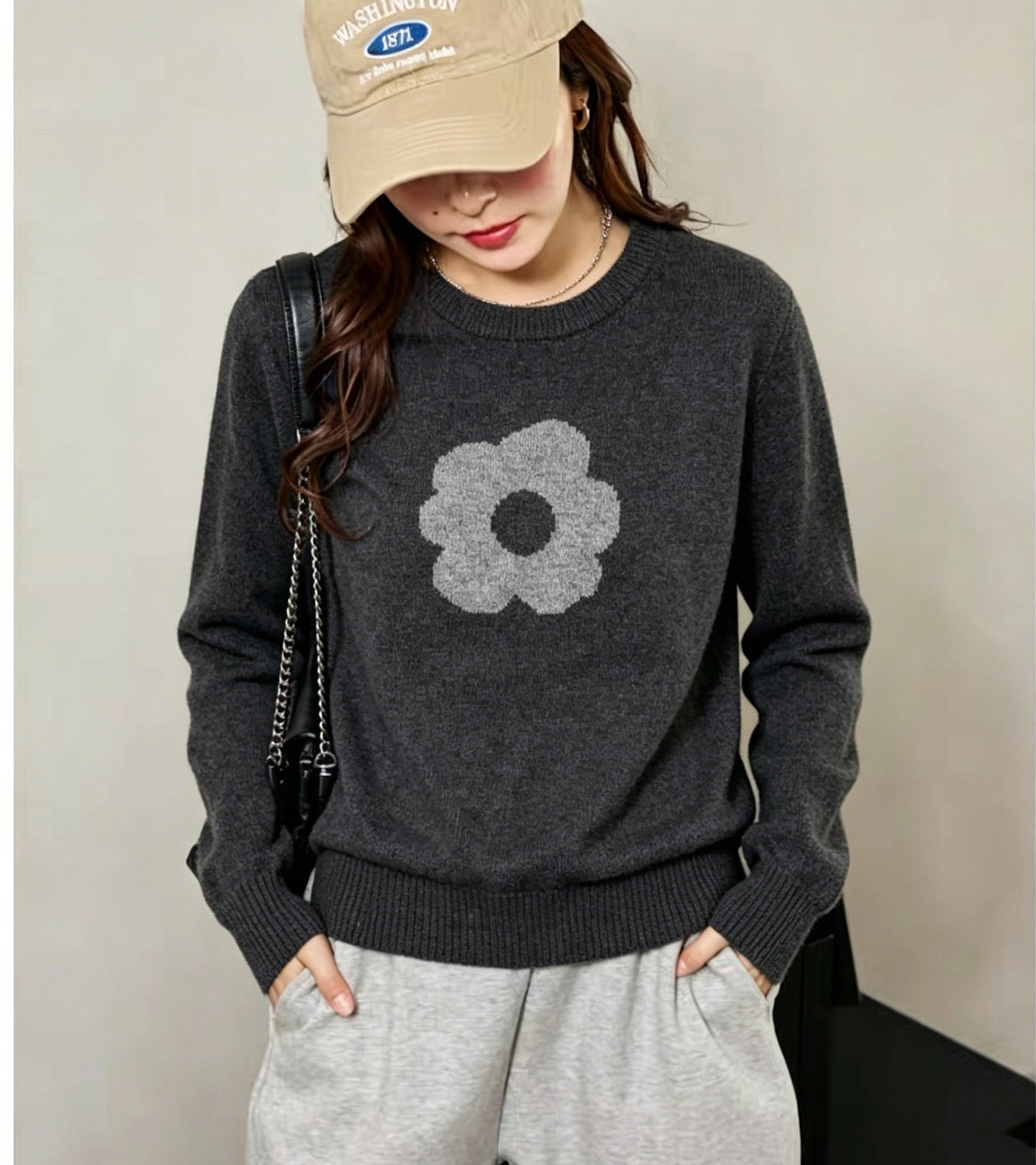 Mary quant flower sweater