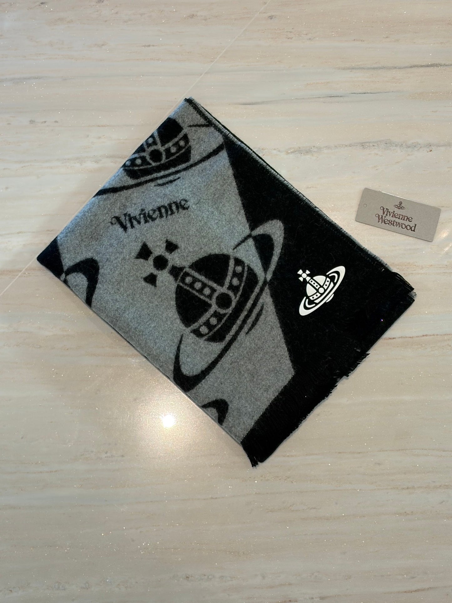 Vivienne Westwood 提花logo頸巾