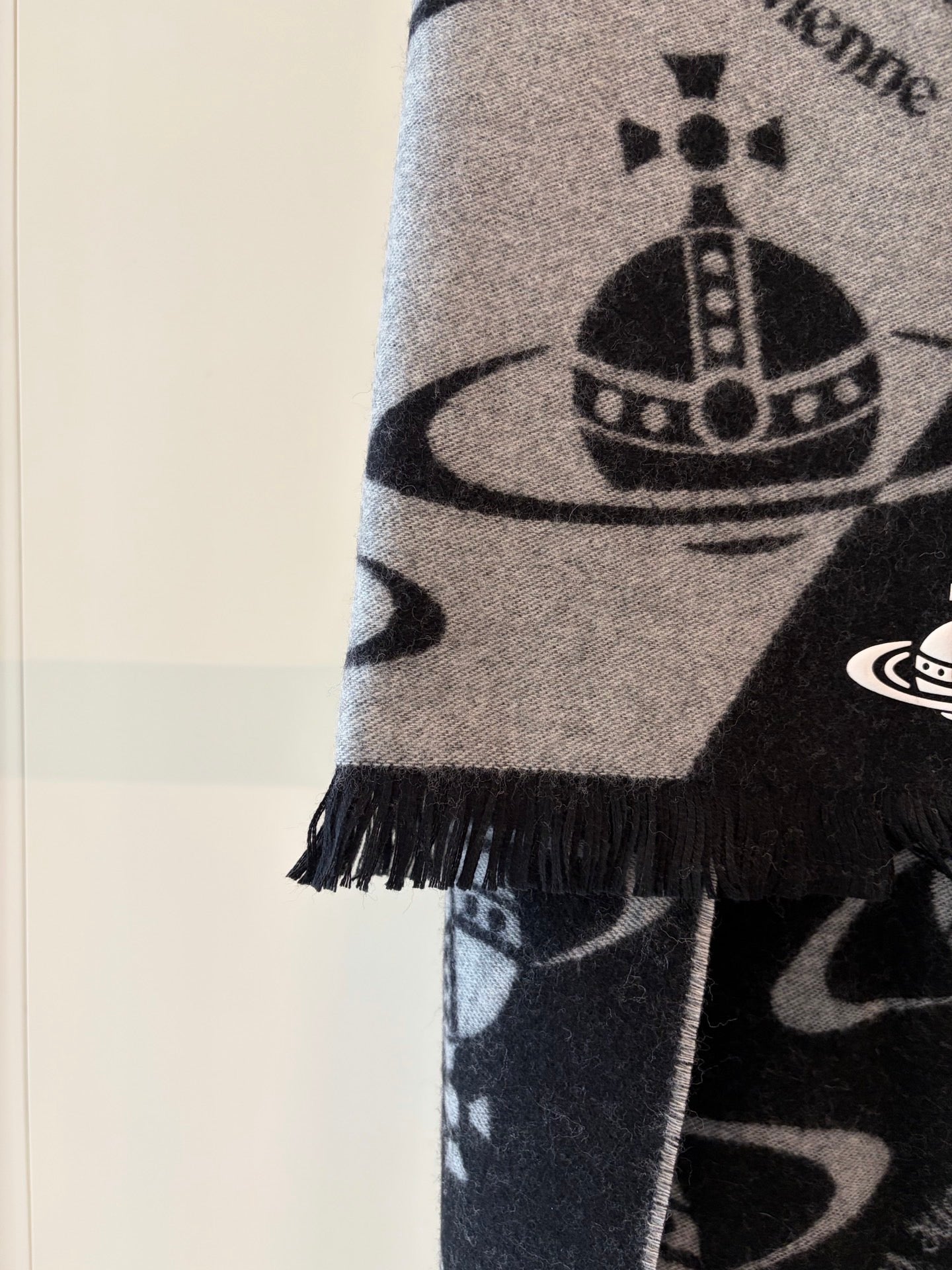 Vivienne Westwood 提花logo頸巾