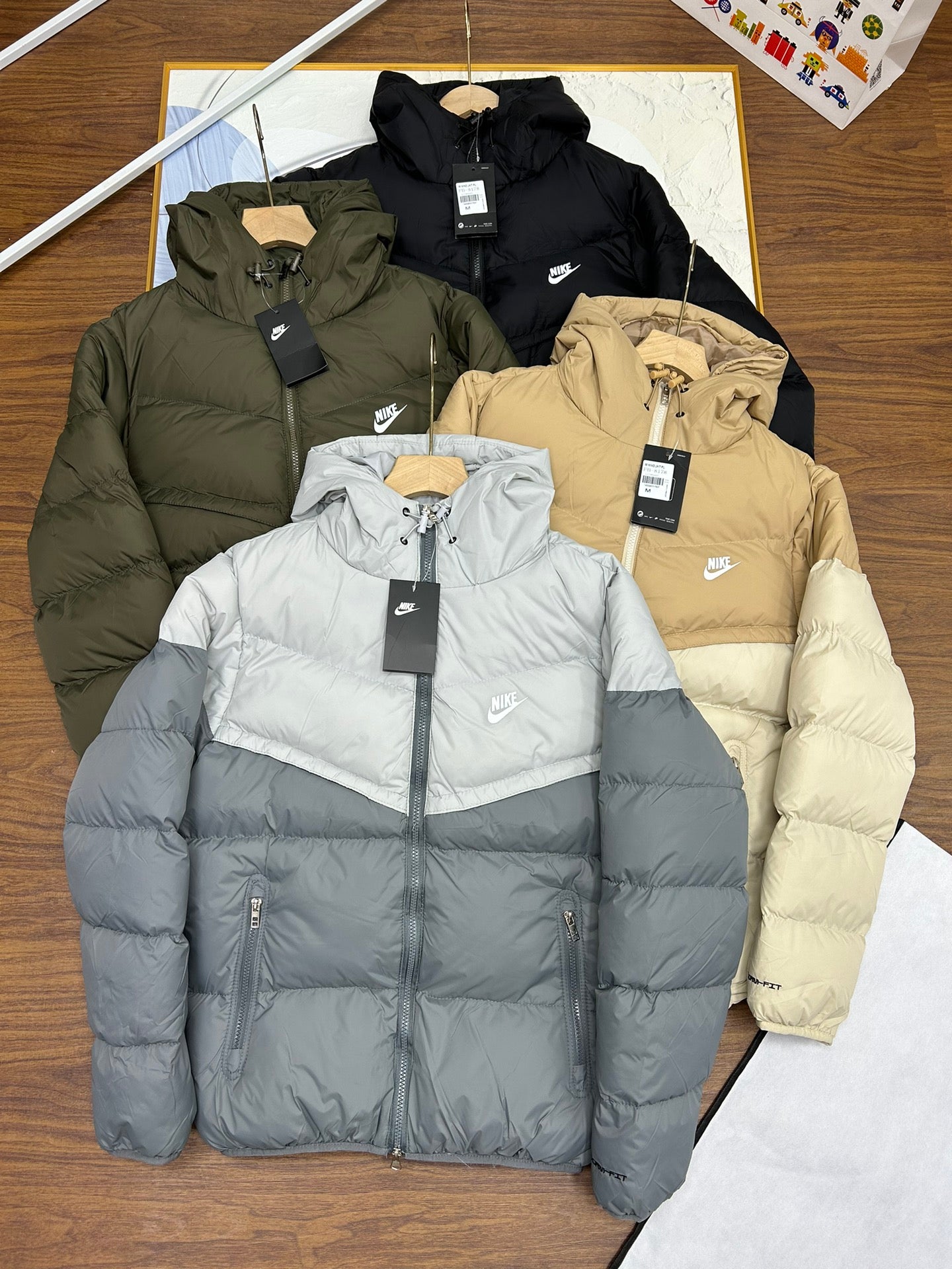 Nike 羽絨外套