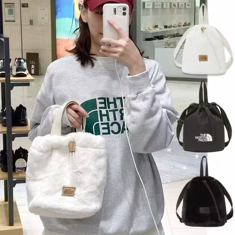 TNF 仿兔毛斜咩手挽袋