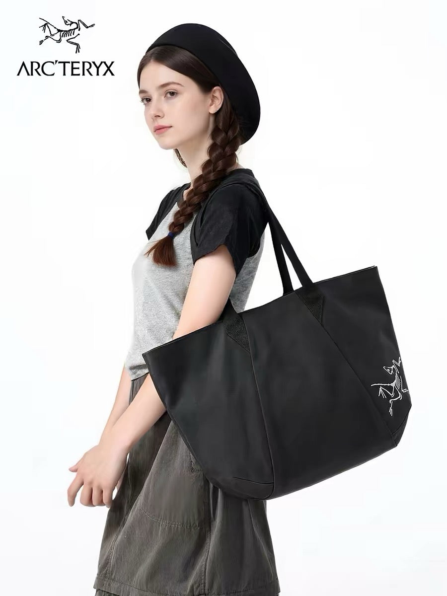 Arcteryx 防水tote bag