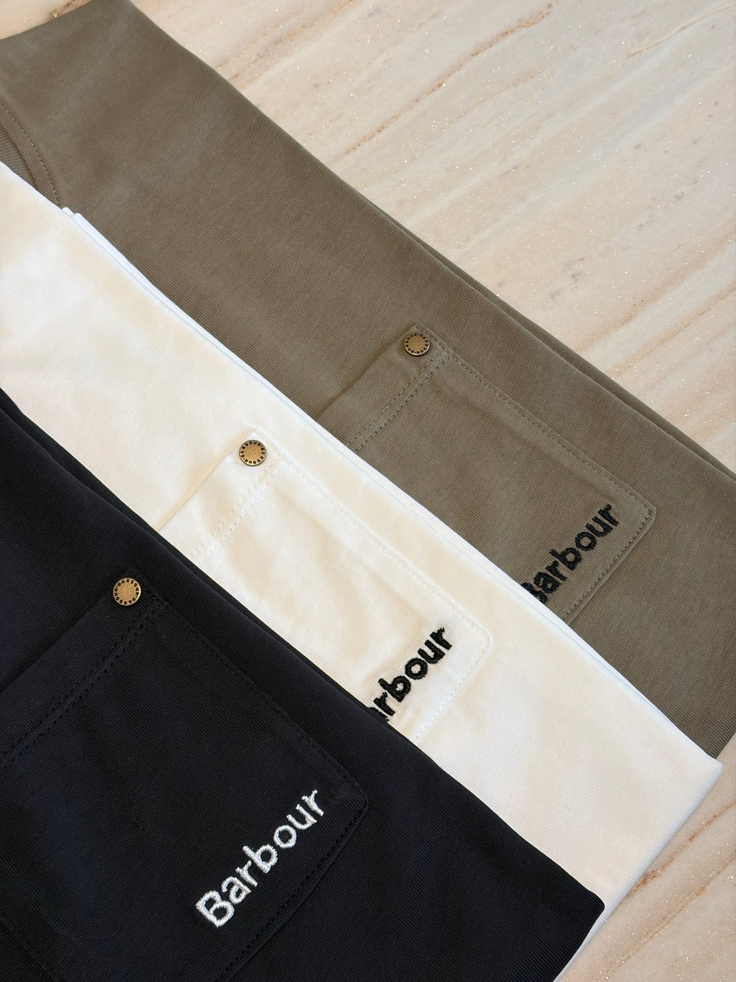 Barbour刺繡logo tee