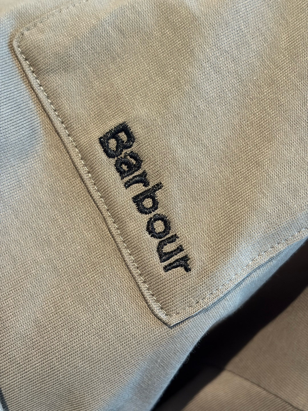 Barbour刺繡logo tee