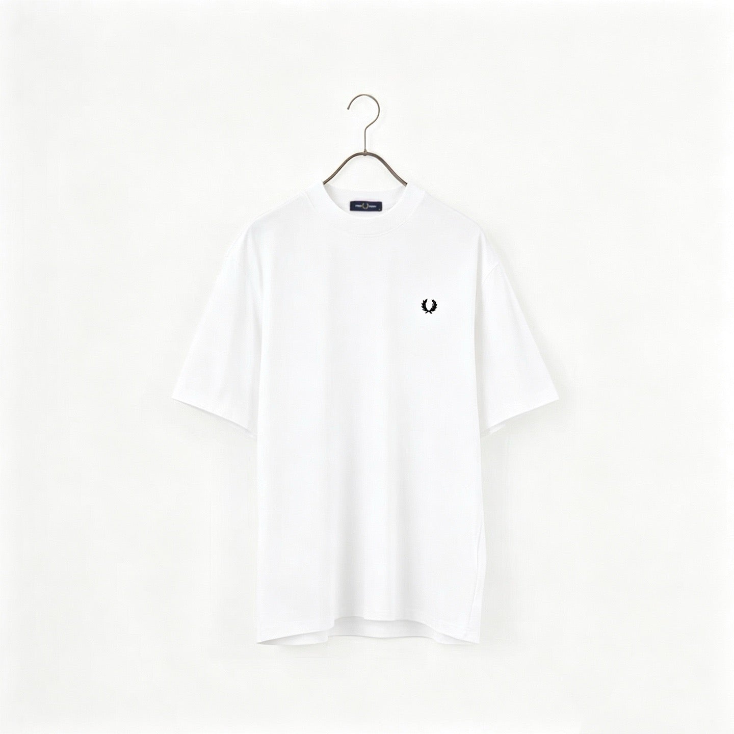 Fred perry logo tee