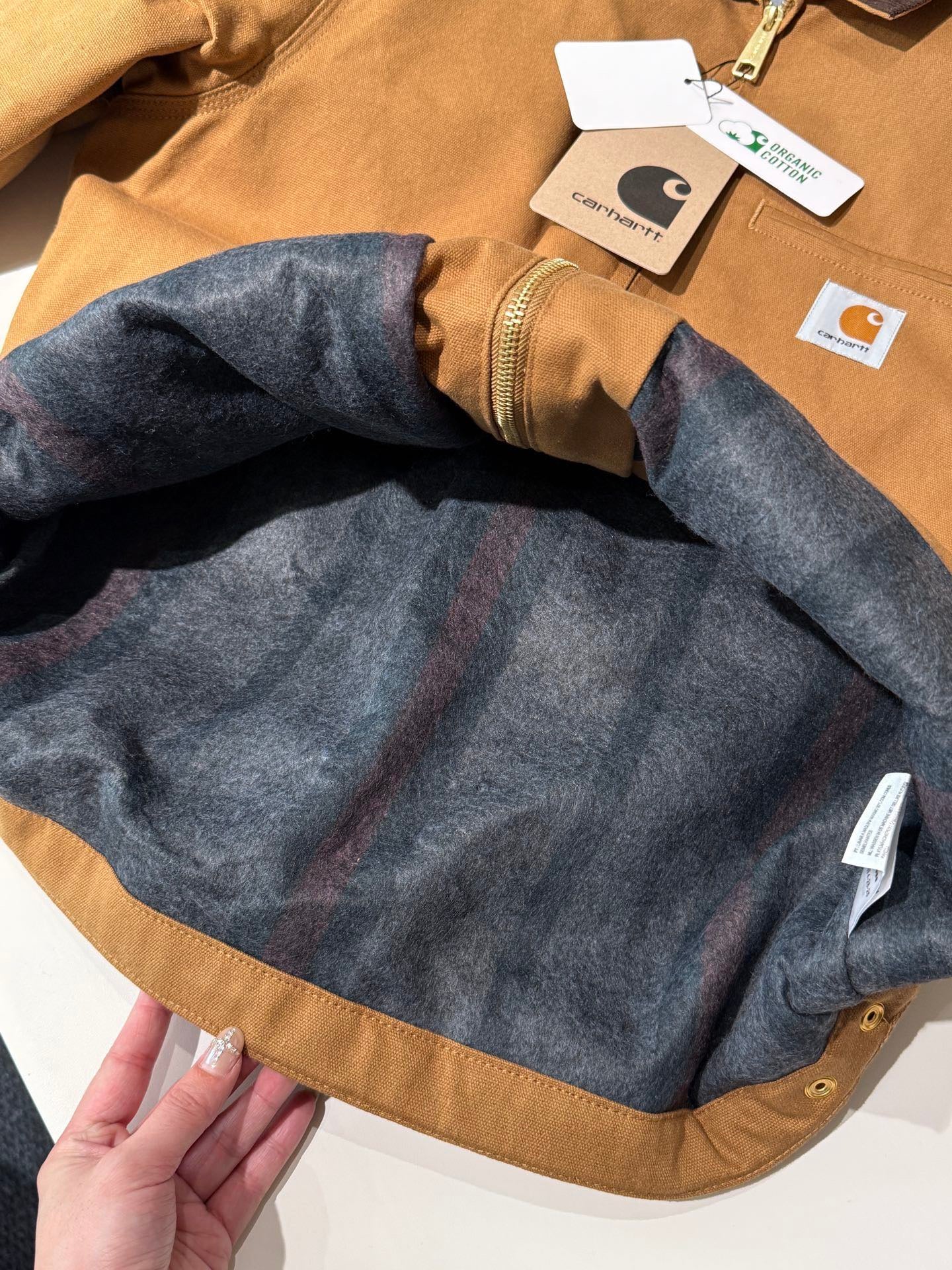 Carhartt 企領jacket