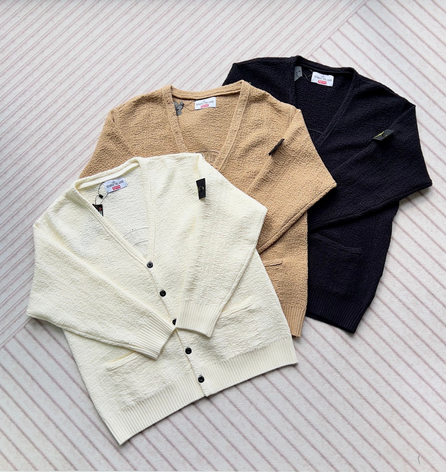Supreme x stone Island 刺繡cardigan