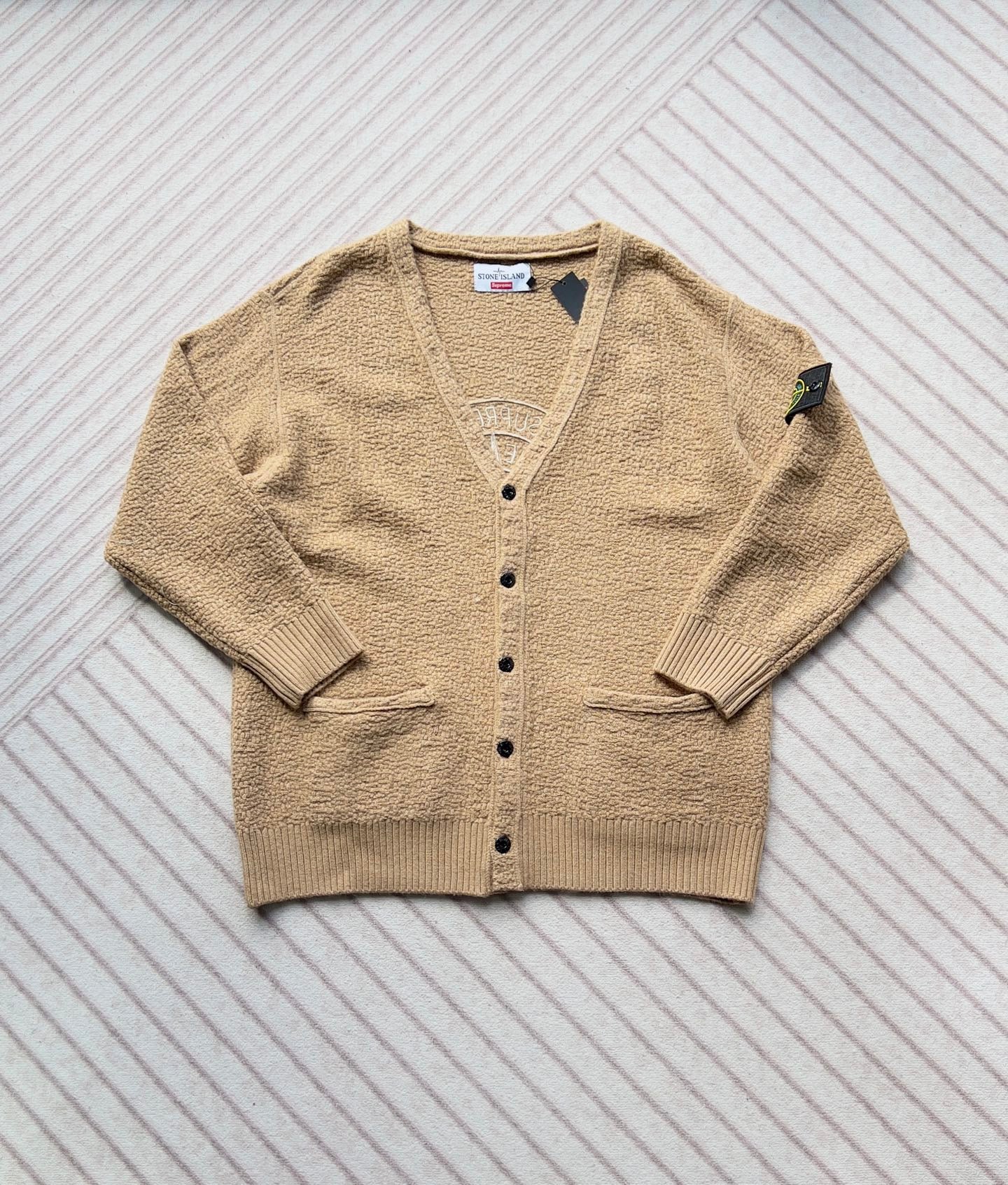 Supreme x stone Island 刺繡cardigan