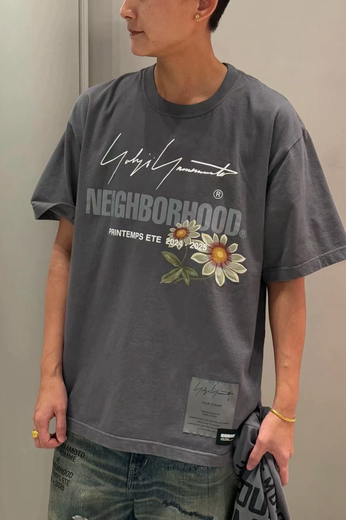 Neighbourhood flower tee