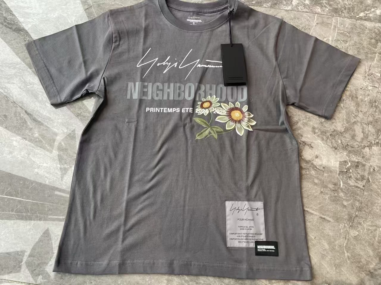 Neighbourhood flower tee