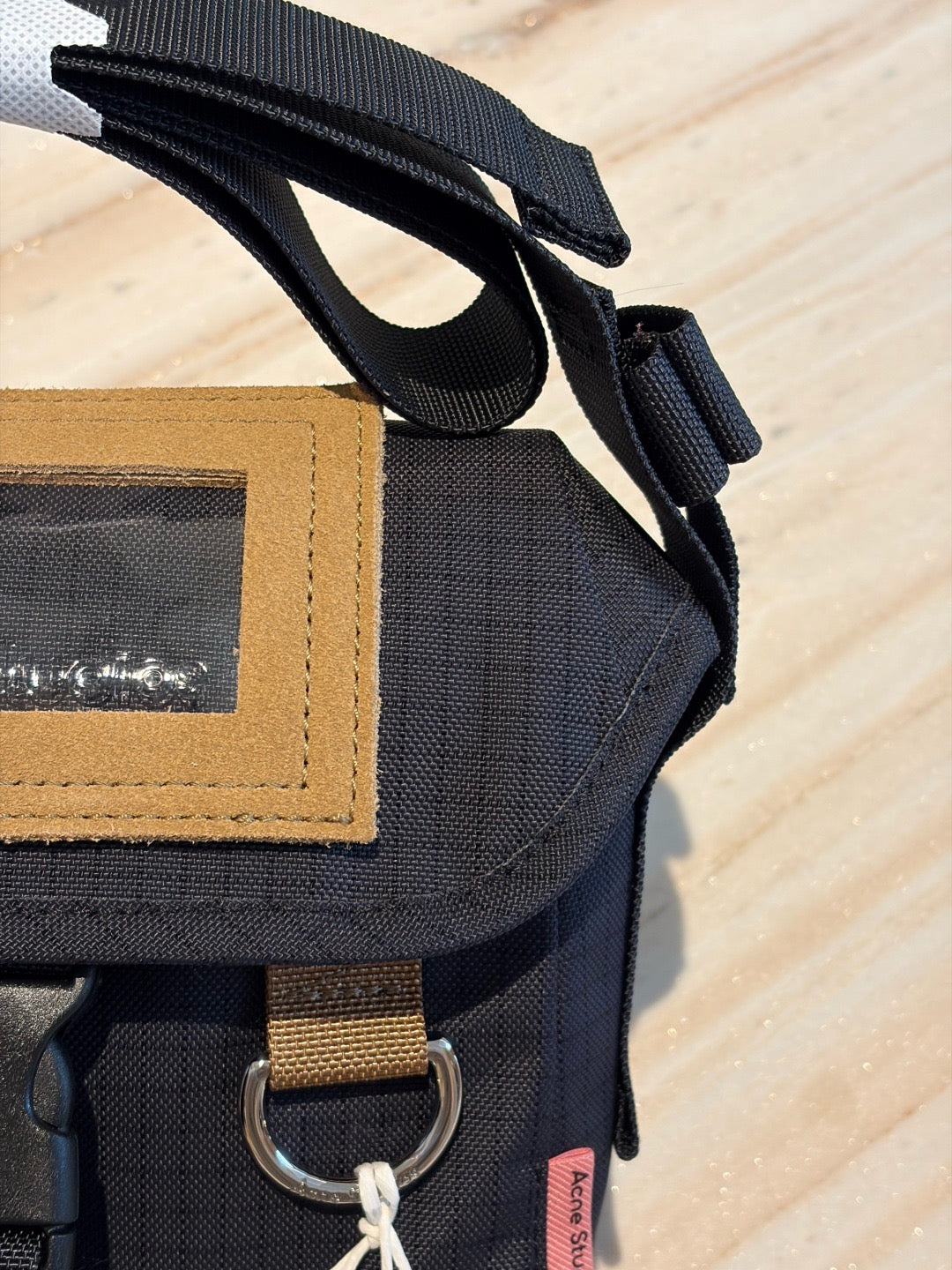 Acne studio 相機袋