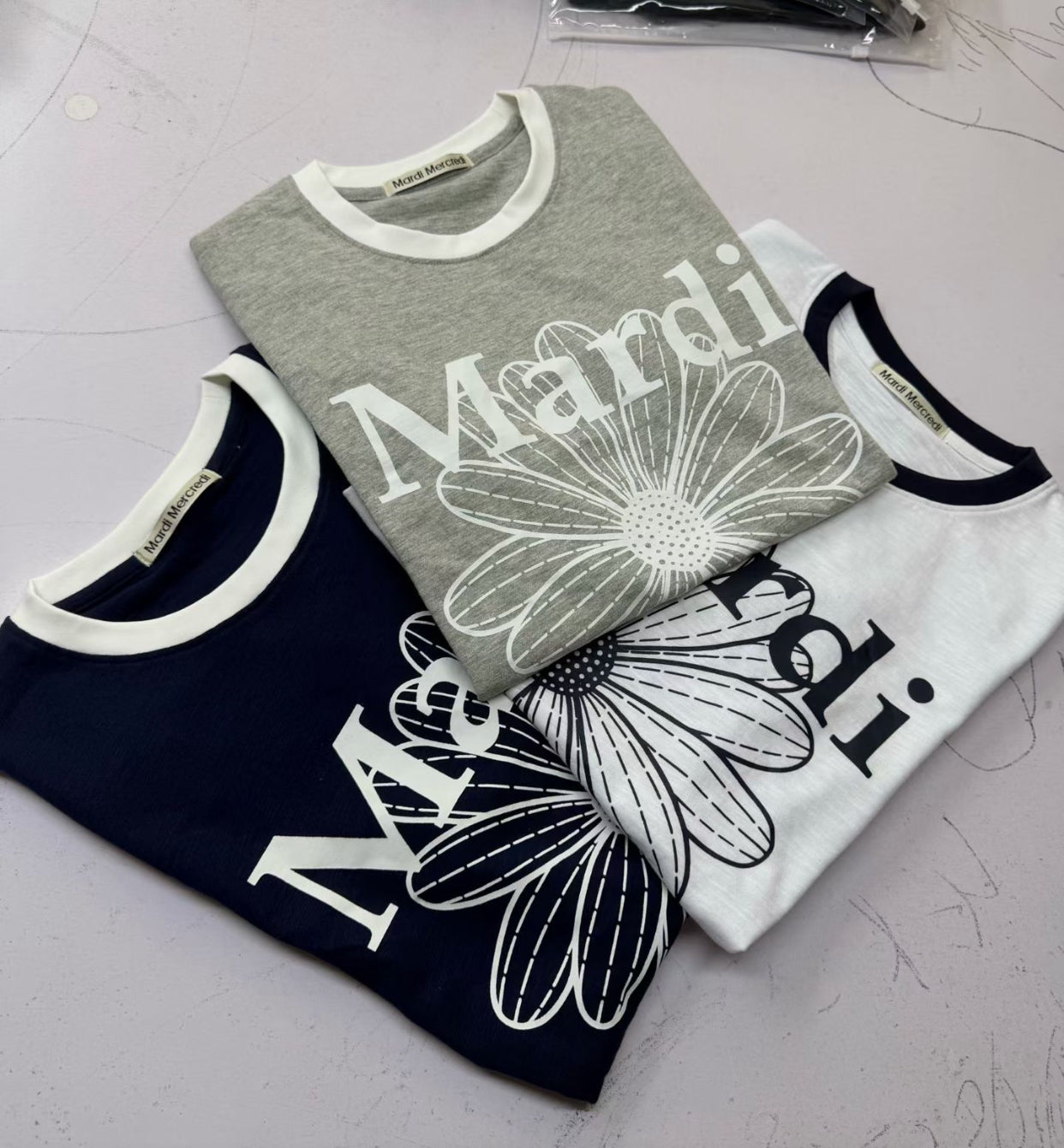 Mardi撞色印花tee