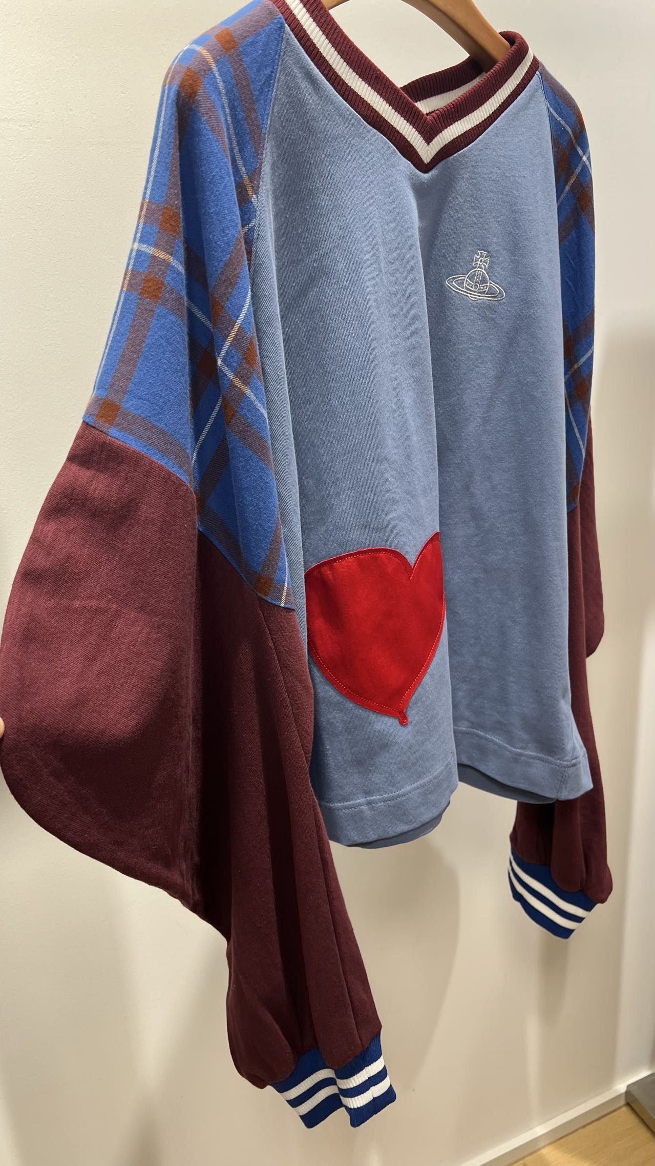 Vivienne Westwood 心心接拼衛衣