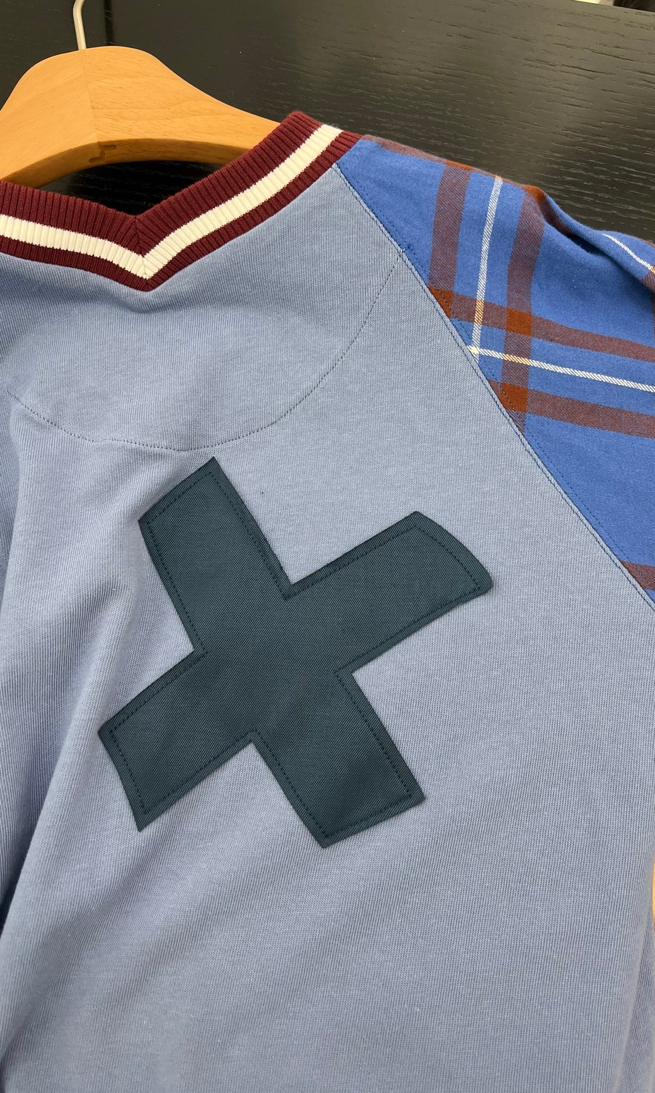 Vivienne Westwood 心心接拼衛衣