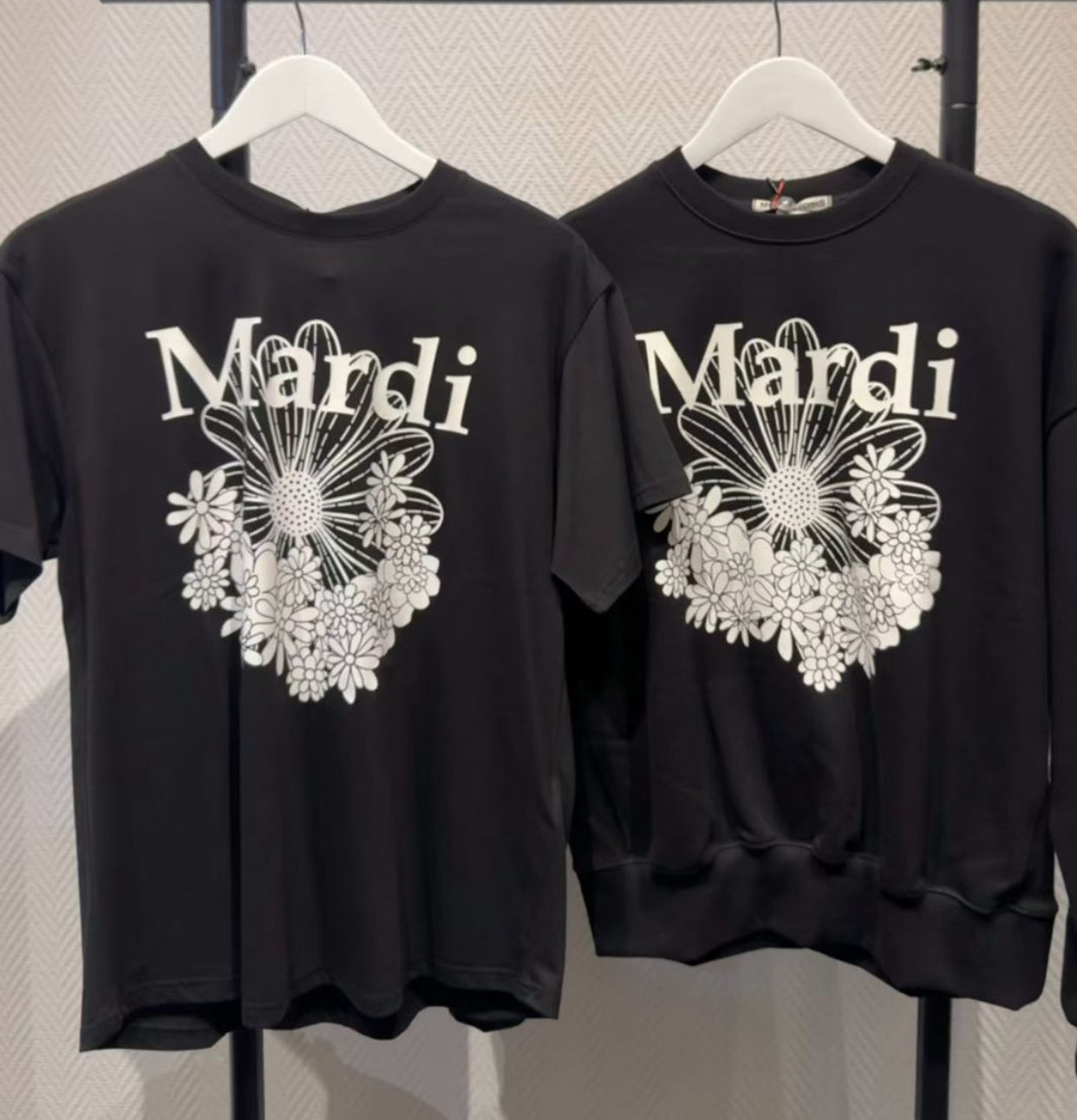 Mardi flower tee
