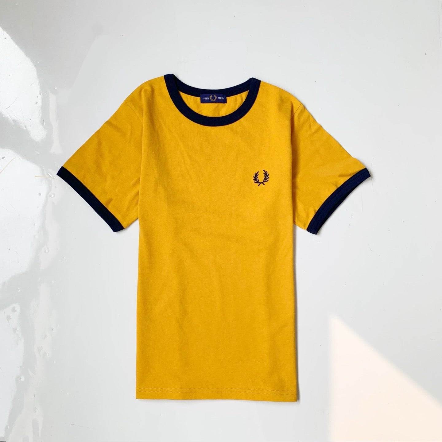 Fred perry撞色 tee