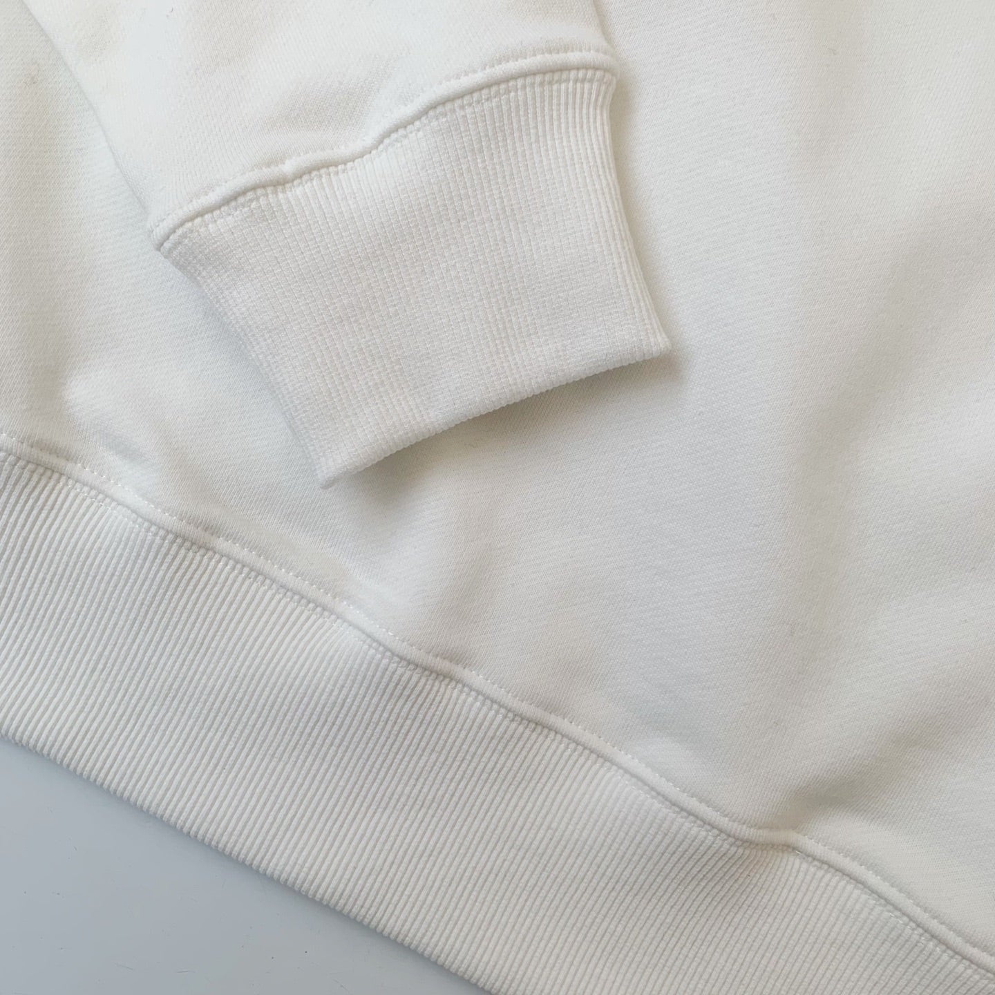 Agnes b 圓領印花衛衣