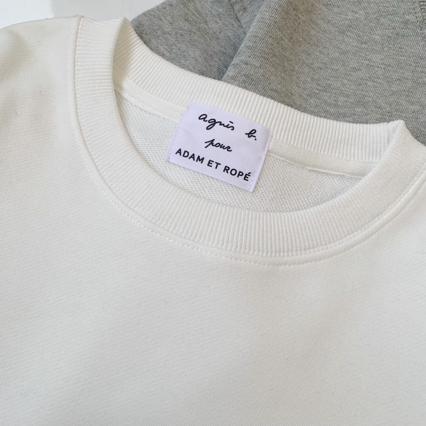 Agnes b 圓領印花衛衣