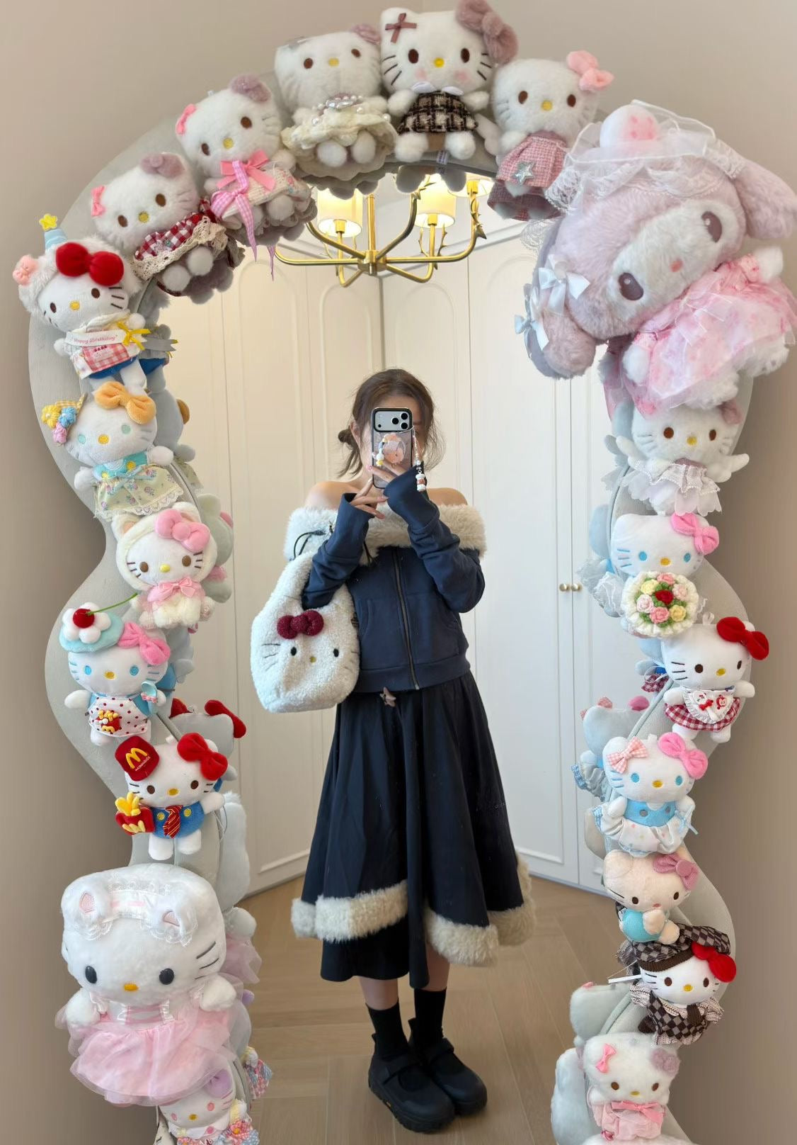 Hello Kitty毛絨袋