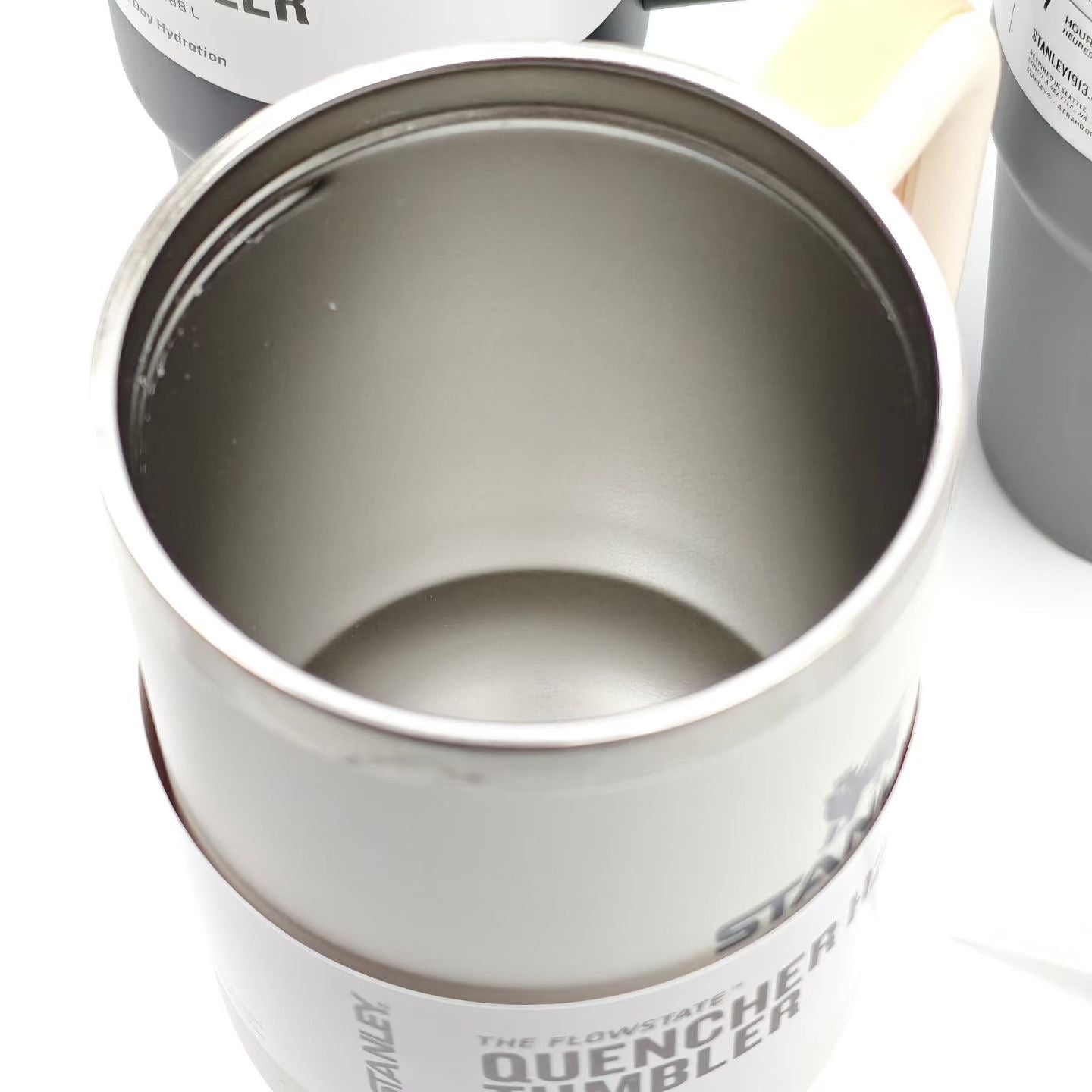 Stanley 不銹鋼吸管杯 880ml