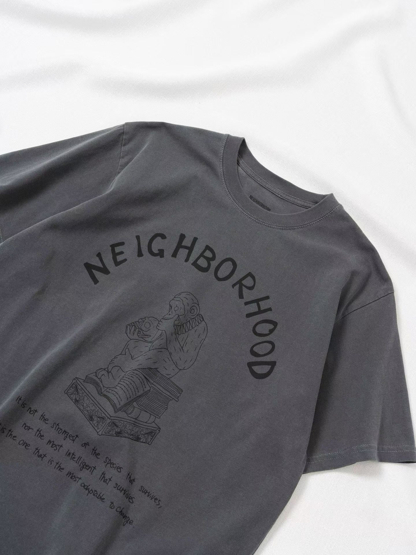 Neighbourhood 洗水logo tee