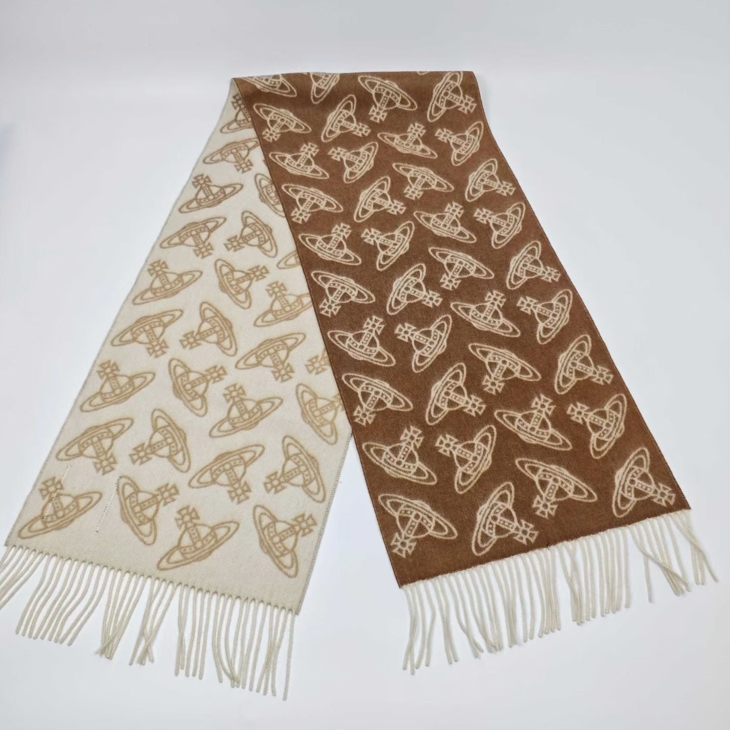 Vivienne Westwood提花雙面羊毛頸巾