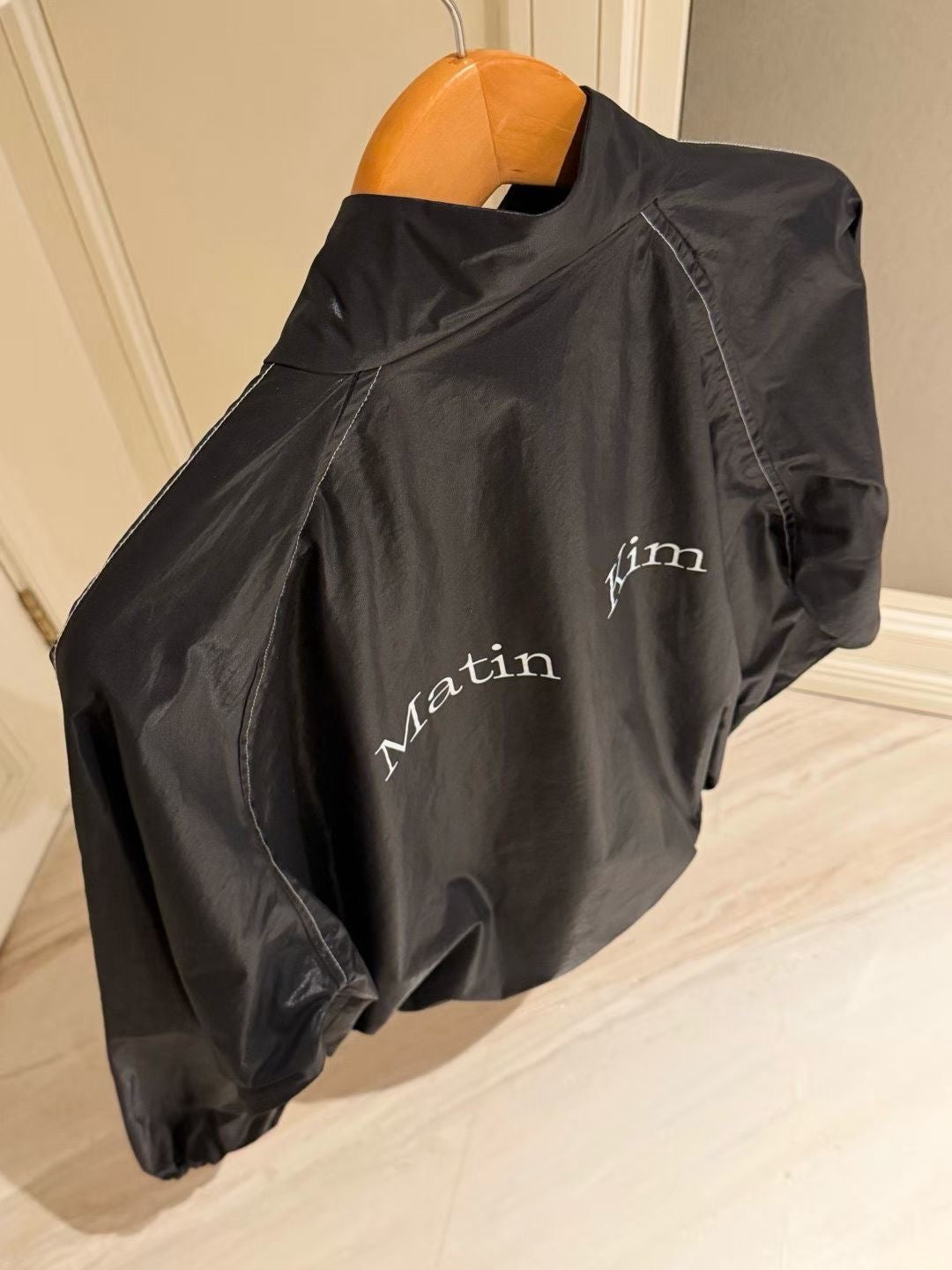 Matin kim 亮面jacket