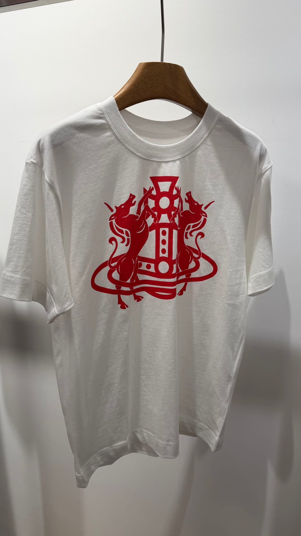 Vivienne Westwood 馬年tee