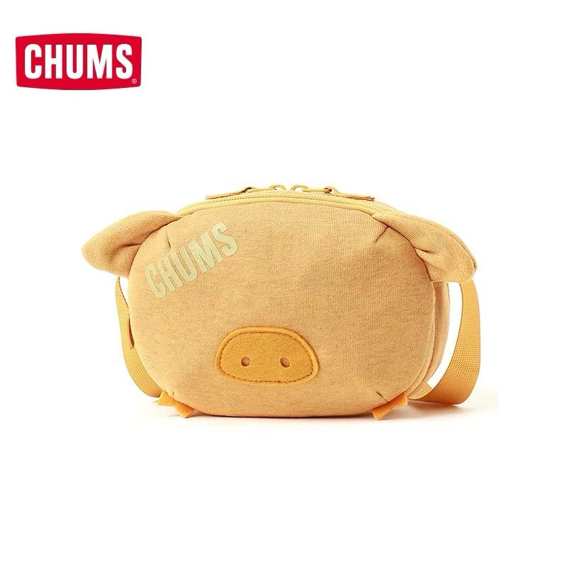 Chums pig shoulder pouch