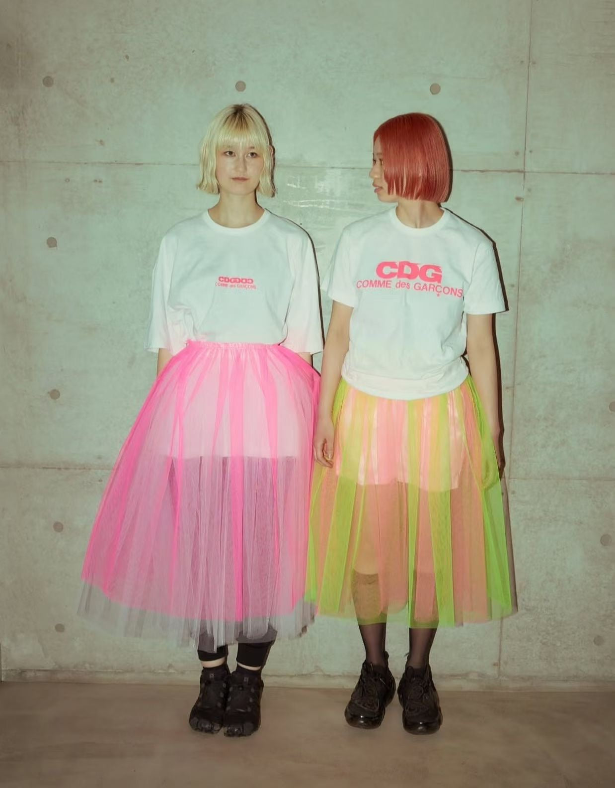 CDG play 粉紅logo tee